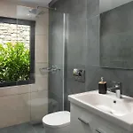 Rokas Luxury *