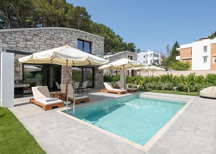 Rokas Luxury Villa *